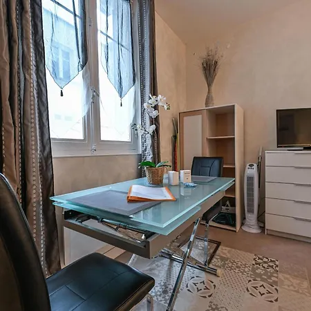 Sejour A La Source - Opera, Casino, Kiosque Apartment